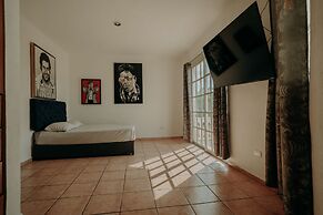 Luxury Cancun city life style