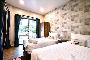 Nomads Riverside Chiangmai