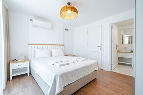 Alacope Alaçatı +12