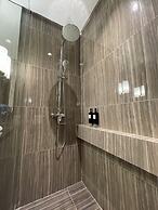 Hotel A and A Quezon City powered by Cocotel