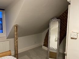 Stunning 1-bed Studio in Windsor