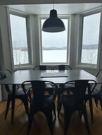 Renovated Chalet for Rent in Front of the Lake