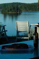 Renovated Chalet for Rent in Front of the Lake