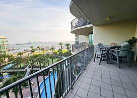 Charming 2bd/2ba w/ Bay View, Pool w/ Lazy River