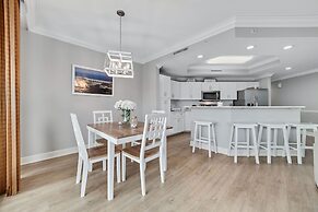 Charming 2bd/2ba w/ Bay View, Pool w/ Lazy River