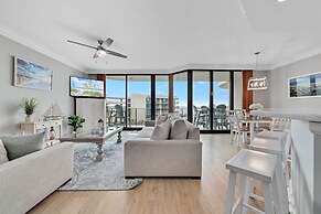 Charming 2bd/2ba w/ Bay View, Pool w/ Lazy River