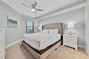 Charming 2bd/2ba w/ Bay View, Pool w/ Lazy River