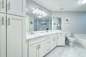 Charming 2bd/2ba w/ Bay View, Pool w/ Lazy River