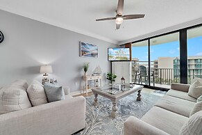 Charming 2bd/2ba w/ Bay View, Pool w/ Lazy River