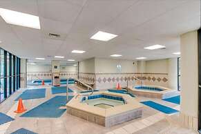 Charming 2bd/2ba w/ Bay View, Pool w/ Lazy River