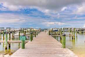 Charming 2bd/2ba w/ Bay View, Pool w/ Lazy River