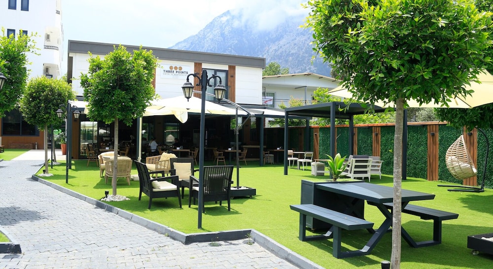 Three Points Hotel
