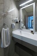 Three Points Hotel  (Non Alcoholic)