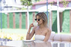 Three Points Hotel  (Non Alcoholic)