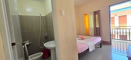 OYO 1121 JUNLYN APARTELLE