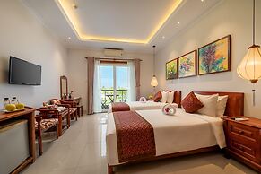 Iris De Villa Hoi An