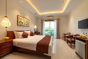 Iris De Villa Hoi An