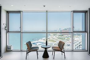 WAVE M HOTEL WEST