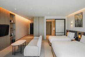 WAVE M HOTEL WEST