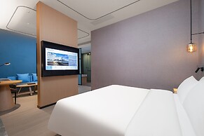COUNTRY INN & SUITES BY RADISSON