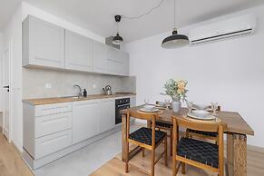 Apartment in the Centre by Renters