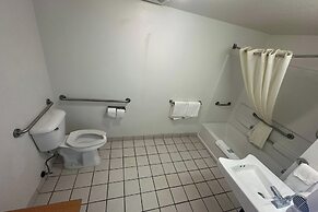 Coratel Inn and Suites By Jasper Ocean Shores