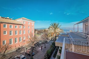 Old Fortress View Roof Top Apartment by Konnect