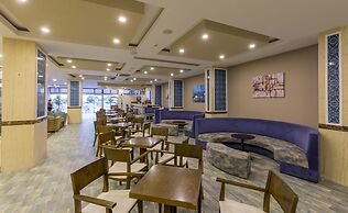 Holiday Garden Resort