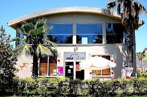 Holiday Garden Resort