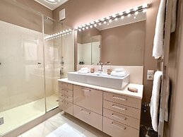 TURM KAPS Luxury Home by Belle Stay