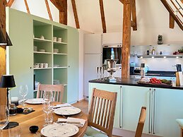 TURM KAPS Luxury Home by Belle Stay