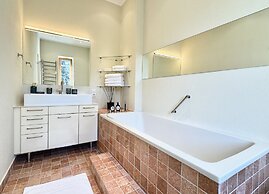 TURM KAPS Luxury Home by Belle Stay