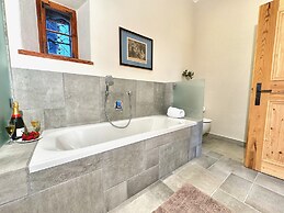 TURM KAPS Luxury Home by Belle Stay