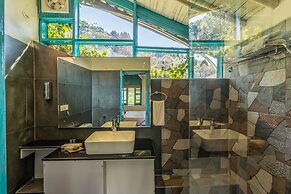 Tree of Life Birdsong Chalets