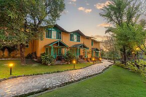 Tree of Life Birdsong Chalets