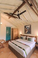 Tree of Life Birdsong Chalets