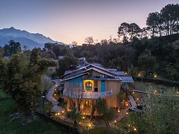 Tree of Life Birdsong Chalets