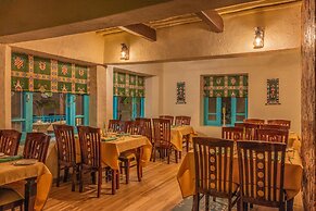 Tree of Life Birdsong Chalets