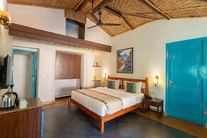 Tree of Life Birdsong Chalets