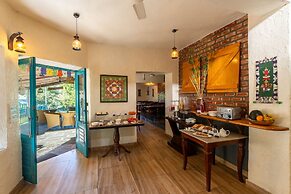 Tree of Life Birdsong Chalets