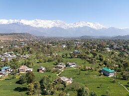 Tree of Life Birdsong Chalets