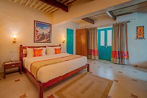 Tree of Life Birdsong Chalets