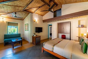 Tree of Life Birdsong Chalets