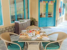 Tree of Life Birdsong Chalets