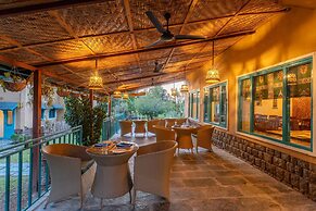 Tree of Life Birdsong Chalets