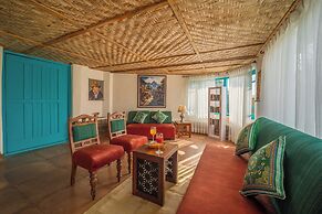 Tree of Life Birdsong Chalets