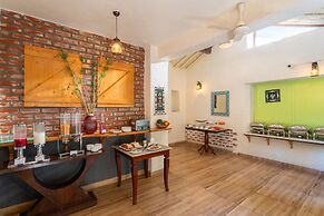 Tree of Life Birdsong Chalets