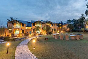 Tree of Life Birdsong Chalets