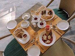 Tree of Life Birdsong Chalets