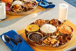 Tree of Life Birdsong Chalets